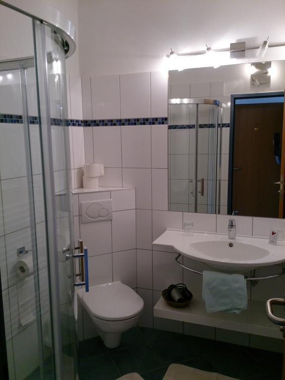Seepension Smoley Villach Ngoại thất bức ảnh