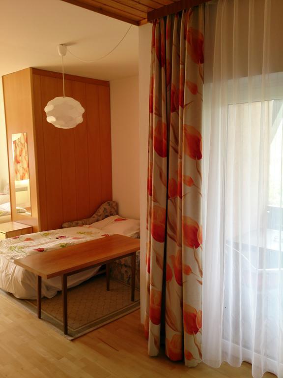 Seepension Smoley Villach Ngoại thất bức ảnh